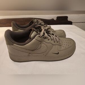 Nike Air Force 1 Olive Sneakers